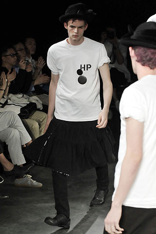 Comme des Garcons / - 2009